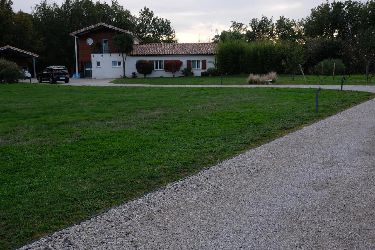 Bed and Breakfast La Planette Aussonne Екстер'єр фото